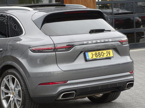 Porsche Cayenne 3.0 E-Hybrid 462PK / sportDesign / softclose / Bose / BTW / 360°
