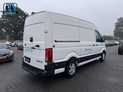 MAN eTGE Basis 36 kWh L3 H3 (2-Fase) {Soh-86%} Aut. *HEATPUMP | NAVI-FULLMAP | AIRCO | CRUISE | CAMERA | HEATED-ERGO-SEATS | PDC | DAB | WIFI | FULL-LED | CCS-FASTLOADER | 18"ALU*