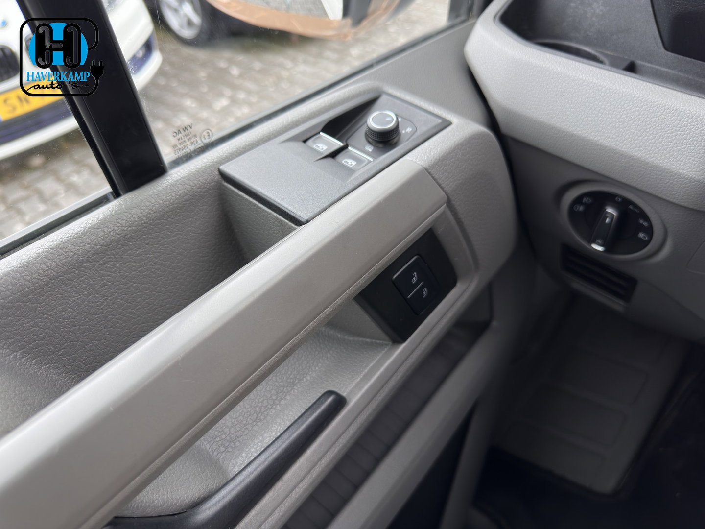 MAN eTGE Basis 36 kWh L3 H3 (2-Fase) {Soh-88%} Aut. *HEATPUMP | NAVI-FULLMAP | AIRCO | CRUISE | 3-PERS | CAMERA | HEATED-ERGO-SEATS | PDC | DAB | WIFI | FULL-LED | CCS-FASTLOADER*