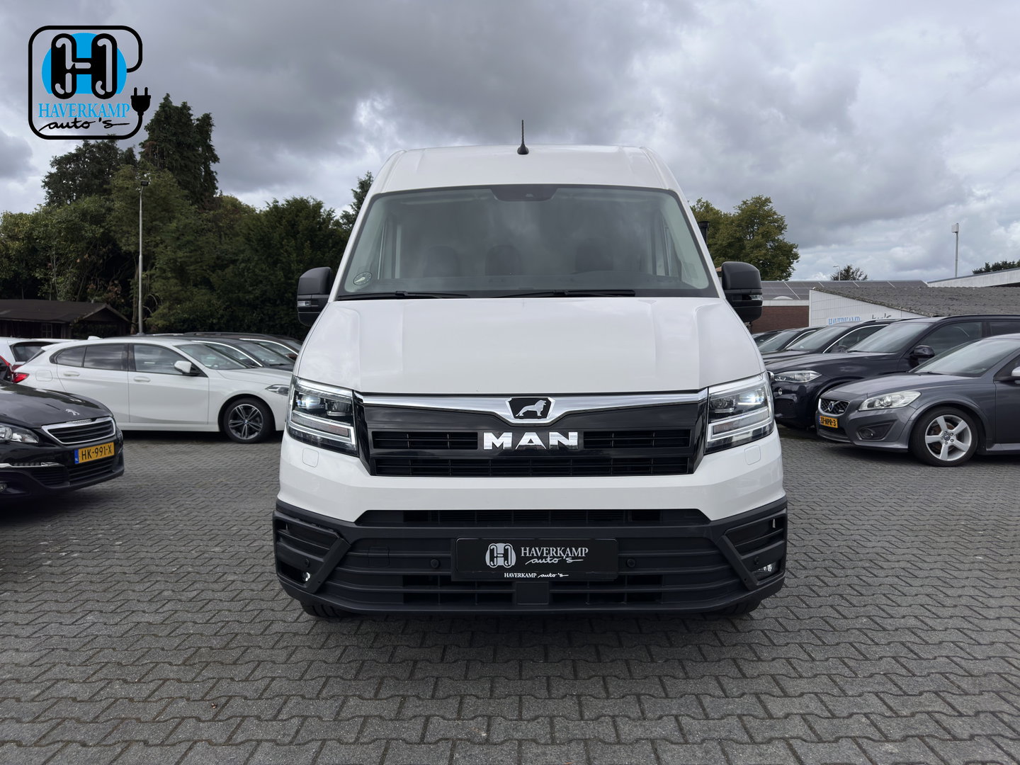 MAN eTGE Basis 36 kWh L3 H3 (2-Fase) {Soh-88%} Aut. *HEATPUMP | NAVI-FULLMAP | AIRCO | CRUISE | 3-PERS | CAMERA | HEATED-ERGO-SEATS | PDC | DAB | WIFI | FULL-LED | CCS-FASTLOADER*