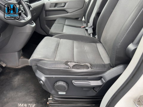 MAN eTGE Basis 36 kWh L3 H3 (2-Fase) {Soh-88%} Aut. *HEATPUMP | NAVI-FULLMAP | AIRCO | CRUISE | 3-PERS | CAMERA | HEATED-ERGO-SEATS | PDC | DAB | WIFI | FULL-LED | CCS-FASTLOADER*