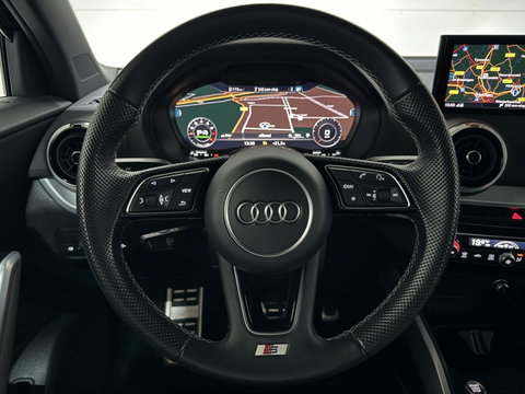 Audi Q2 35 TFSI S-Line Black Edition Virtual Carplay Stoelv trekh