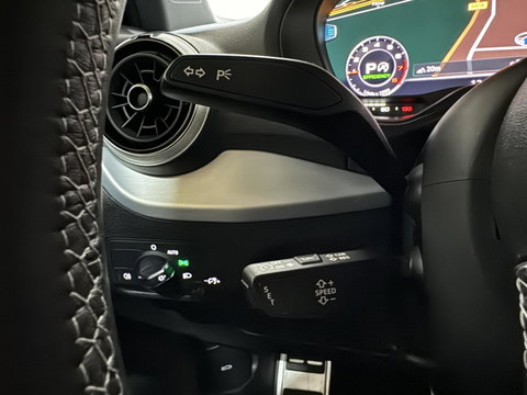 Audi Q2 35 TFSI S-Line Black Edition Virtual Carplay Stoelv trekh