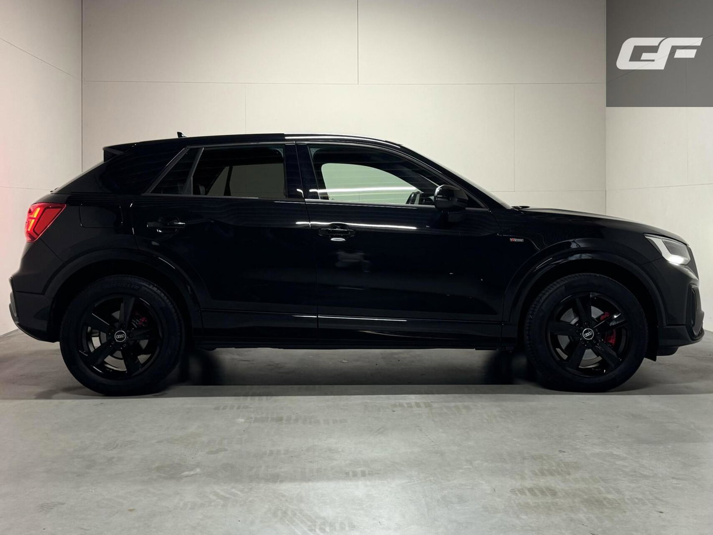 Audi Q2 35 TFSI S-Line Black Edition Virtual Carplay Stoelv trekh