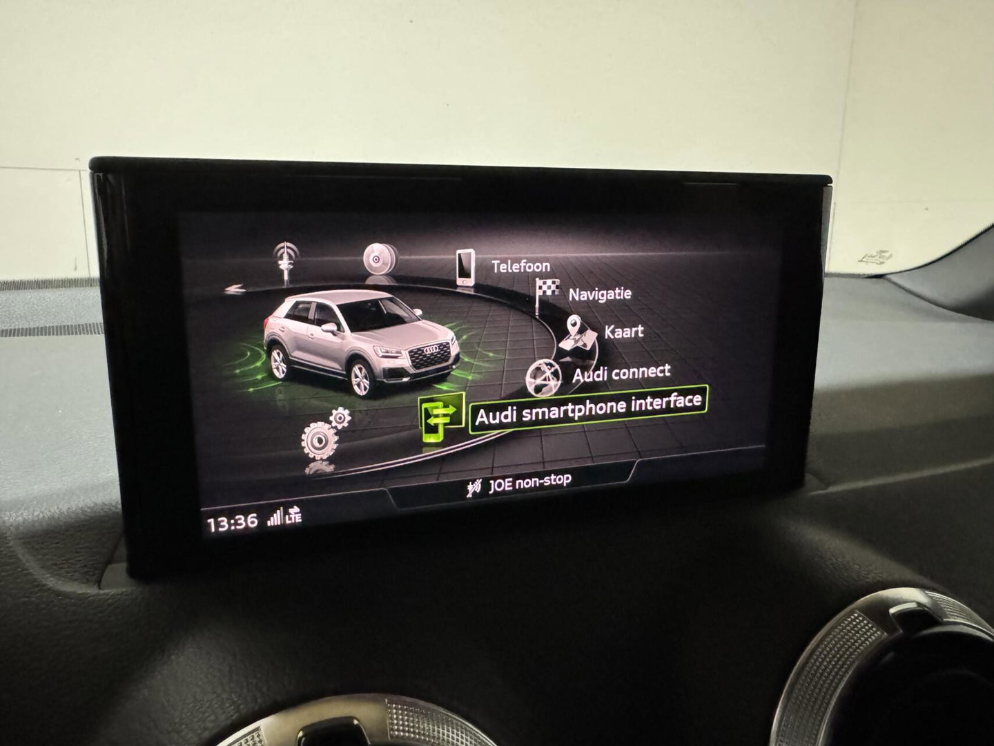 Audi Q2 35 TFSI S-Line Black Edition Virtual Carplay Stoelv trekh