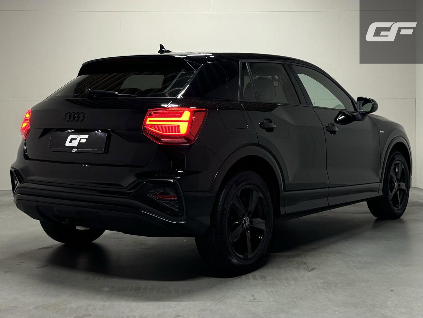 Audi Q2 35 TFSI S-Line Black Edition Virtual Carplay Stoelv trekh