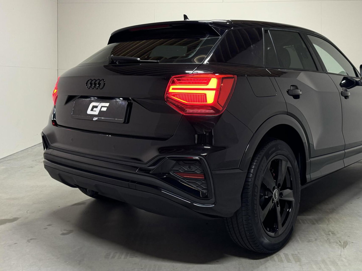 Audi Q2 35 TFSI S-Line Black Edition Virtual Carplay Stoelv trekh