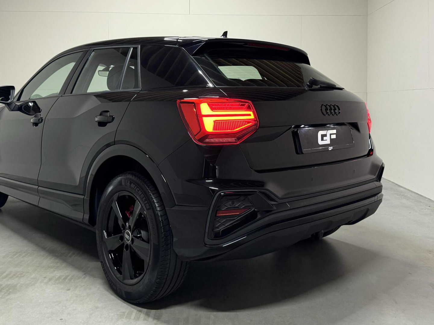 Audi Q2 35 TFSI S-Line Black Edition Virtual Carplay Stoelv trekh