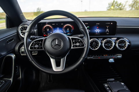 Mercedes-Benz CLA Shooting Brake 250e Business Solution (PHEV) CARPLAY / CRUISE CONTROLE / AMBIENT LIGHTING / CAMERA
