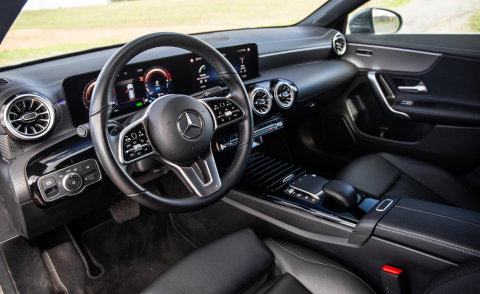Mercedes-Benz CLA Shooting Brake 250e Business Solution (PHEV) CARPLAY / CRUISE CONTROLE / AMBIENT LIGHTING / CAMERA