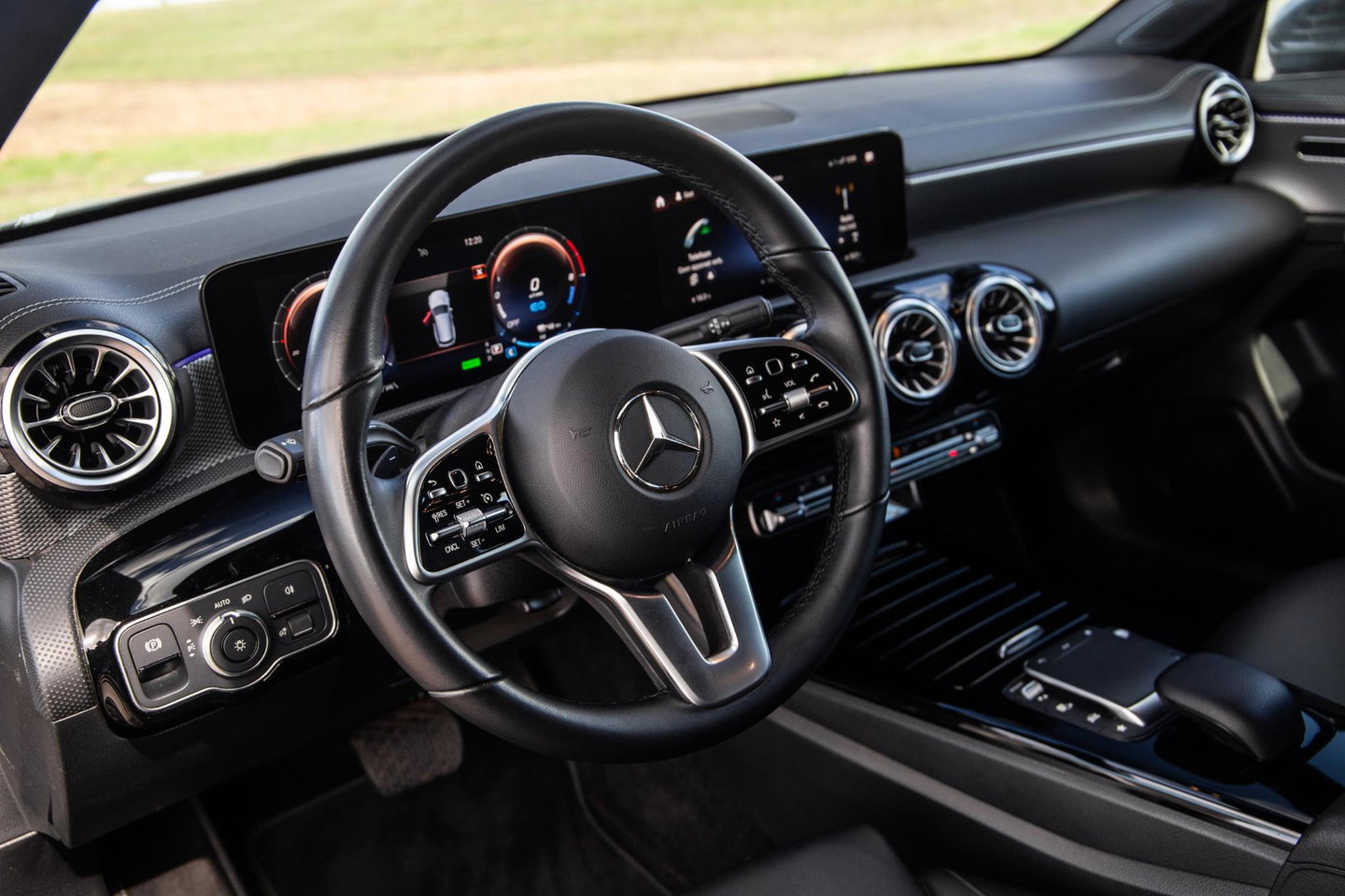 Mercedes-Benz CLA Shooting Brake 250e Business Solution (PHEV) CARPLAY / CRUISE CONTROLE / AMBIENT LIGHTING / CAMERA