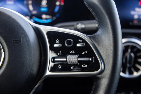 Mercedes-Benz CLA Shooting Brake 250e Business Solution (PHEV) CARPLAY / CRUISE CONTROLE / AMBIENT LIGHTING / CAMERA