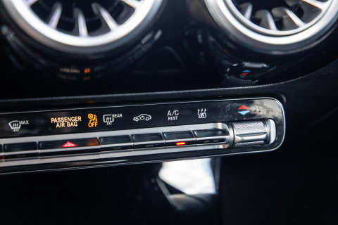 Mercedes-Benz CLA Shooting Brake 250e Business Solution (PHEV) CARPLAY / CRUISE CONTROLE / AMBIENT LIGHTING / CAMERA