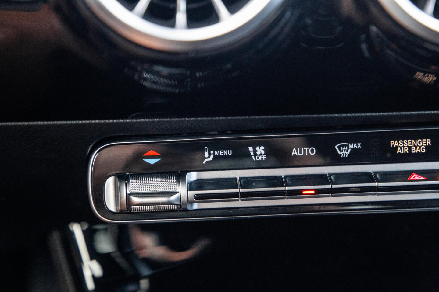 Mercedes-Benz CLA Shooting Brake 250e Business Solution (PHEV) CARPLAY / CRUISE CONTROLE / AMBIENT LIGHTING / CAMERA