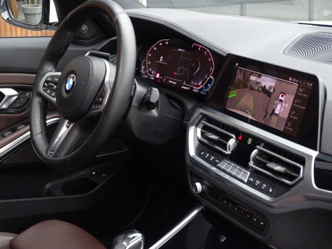 BMW 3 Serie touring 330e 292PK X-drive / M Sport / pano / Laser / BTW auto / 360°