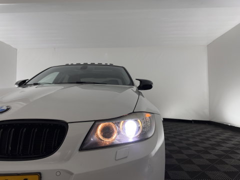 BMW 3 Serie 318i High Executive Aut. *PANO | LEATHER | XENON | HEATED-COMFORTSEATS | NAVI-FULLMAP | PRIVACY-GLASS | ECC | PDC | CRUISE | 16''ALU*