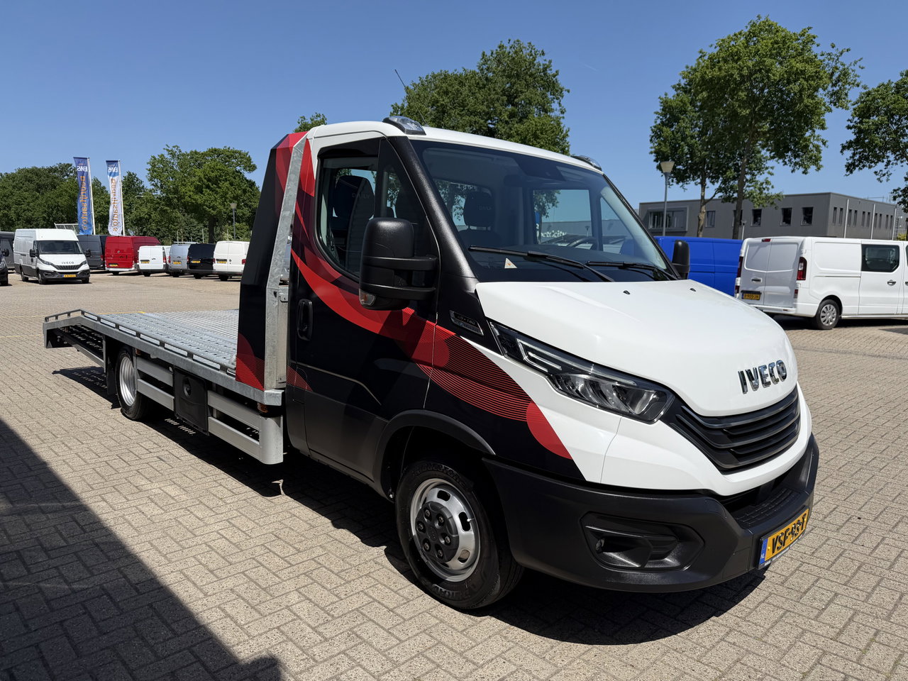Iveco 40C18 3.0L Himatic automaat / oprijwagen / autoamb