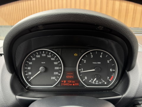 BMW 1-serie 116i Business Line | Handel / Export | Airconditioning | 5 Deurs | 17" Lichtmetalen Wielen |