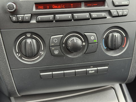 BMW 1-serie 116i Business Line | Handel / Export | Airconditioning | 5 Deurs | 17" Lichtmetalen Wielen |