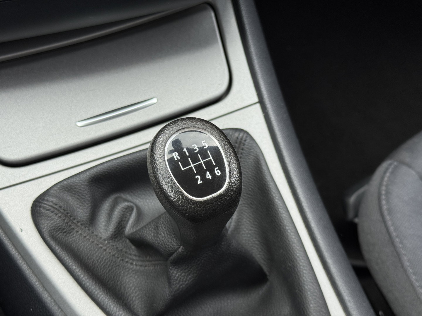 BMW 1-serie 116i Business Line | Handel / Export | Airconditioning | 5 Deurs | 17" Lichtmetalen Wielen |