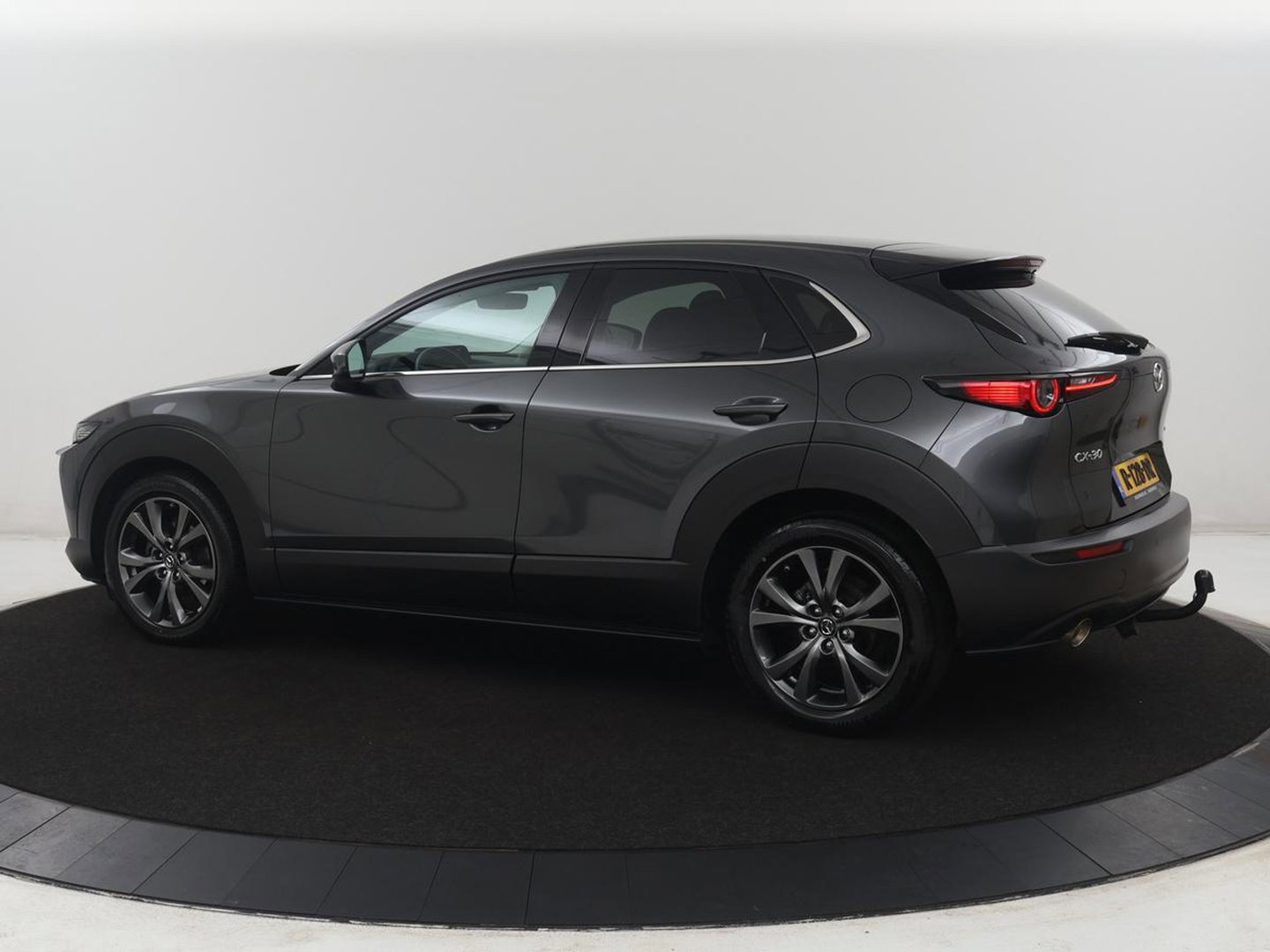 Mazda CX-30 2.0 e-SkyActiv-X M Hybrid Luxury | Trekhaak | Leder | Stuur/stoel verwarming | Adaptive cruise | Head up | 360 camera | Carplay | Climate control | BOSE sound |