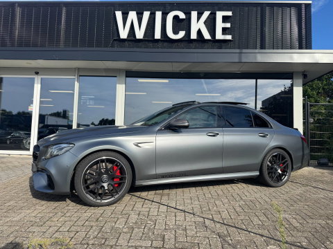 Mercedes-Benz E-Klasse AMG 63 S 4MATIC Premium Plus Pano Carbon