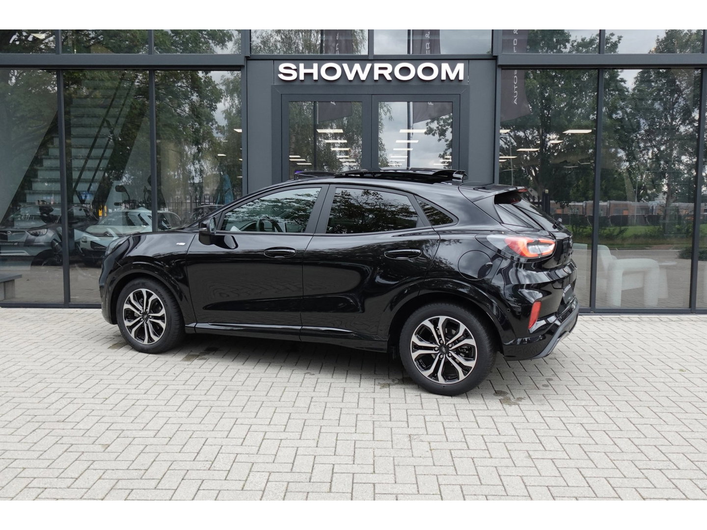 Ford Puma 1.0 EcoBoost Hybrid ST-Line X PANO B&O CAM