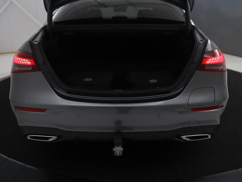 Mercedes-Benz E-Klasse 300 e AMG Line | SOH 88.4% | Panoramadak | Trekhaak | Leder | Burnmeister surround | Head up | 360 camera | Adaptive cruise | Carplay | Memory |