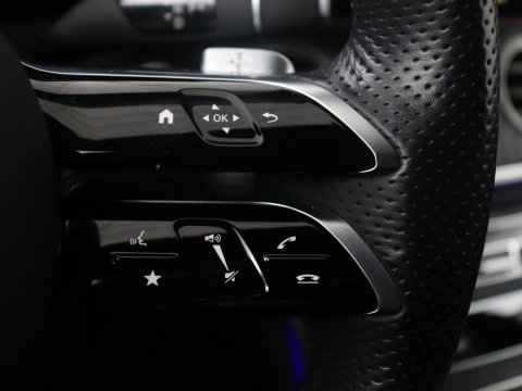Mercedes-Benz E-Klasse 300 e AMG Line | SOH 88.4% | Panoramadak | Trekhaak | Leder | Burnmeister surround | Head up | 360 camera | Adaptive cruise | Carplay | Memory |