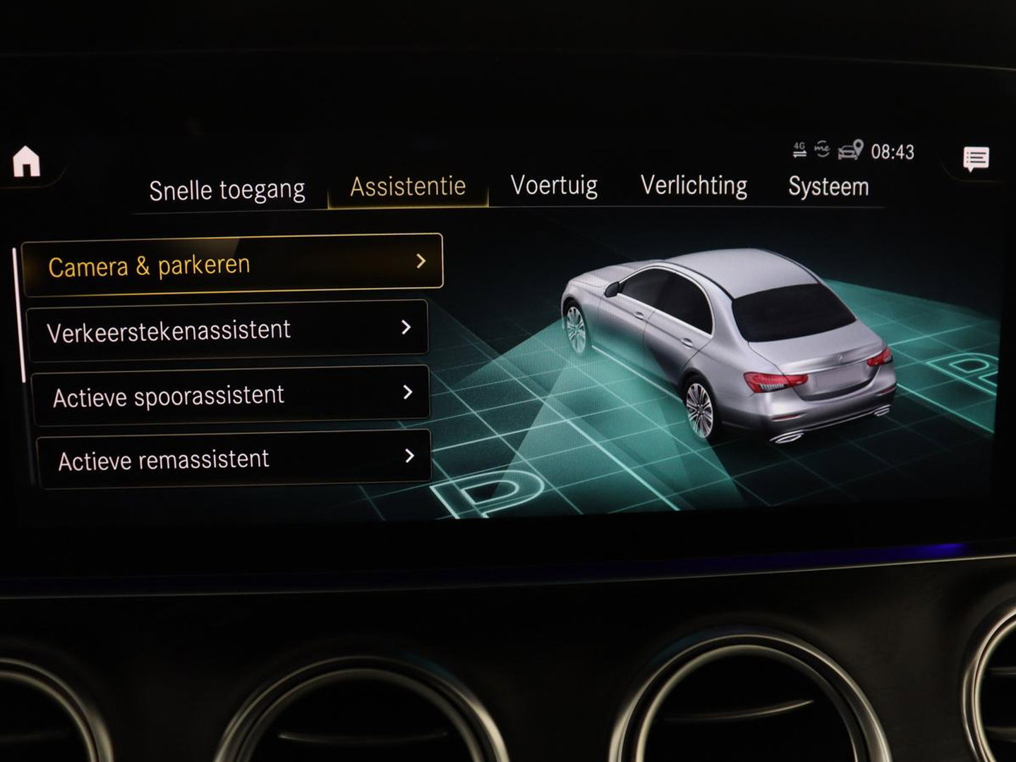 Mercedes-Benz E-Klasse 300 e AMG Line | SOH 88.4% | Panoramadak | Trekhaak | Leder | Burnmeister surround | Head up | 360 camera | Adaptive cruise | Carplay | Memory |