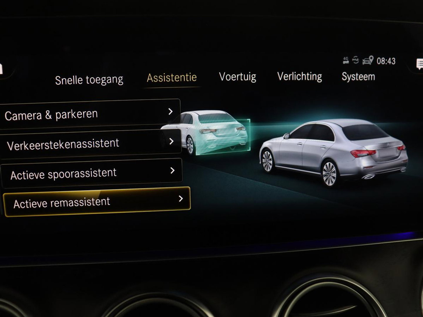 Mercedes-Benz E-Klasse 300 e AMG Line | SOH 88.4% | Panoramadak | Trekhaak | Leder | Burnmeister surround | Head up | 360 camera | Adaptive cruise | Carplay | Memory |