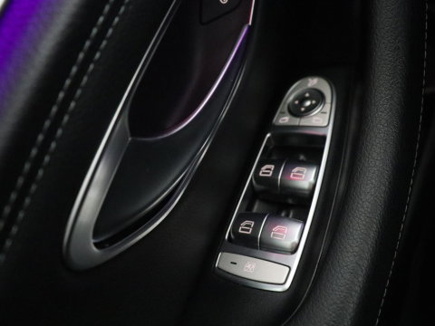 Mercedes-Benz E-Klasse 300 e AMG Line | SOH 88.4% | Panoramadak | Trekhaak | Leder | Burnmeister surround | Head up | 360 camera | Adaptive cruise | Carplay | Memory |