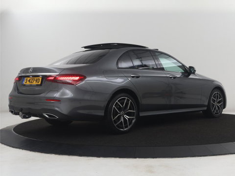 Mercedes-Benz E-Klasse 300 e AMG Line | SOH 88.4% | Panoramadak | Trekhaak | Leder | Burnmeister surround | Head up | 360 camera | Adaptive cruise | Carplay | Memory |