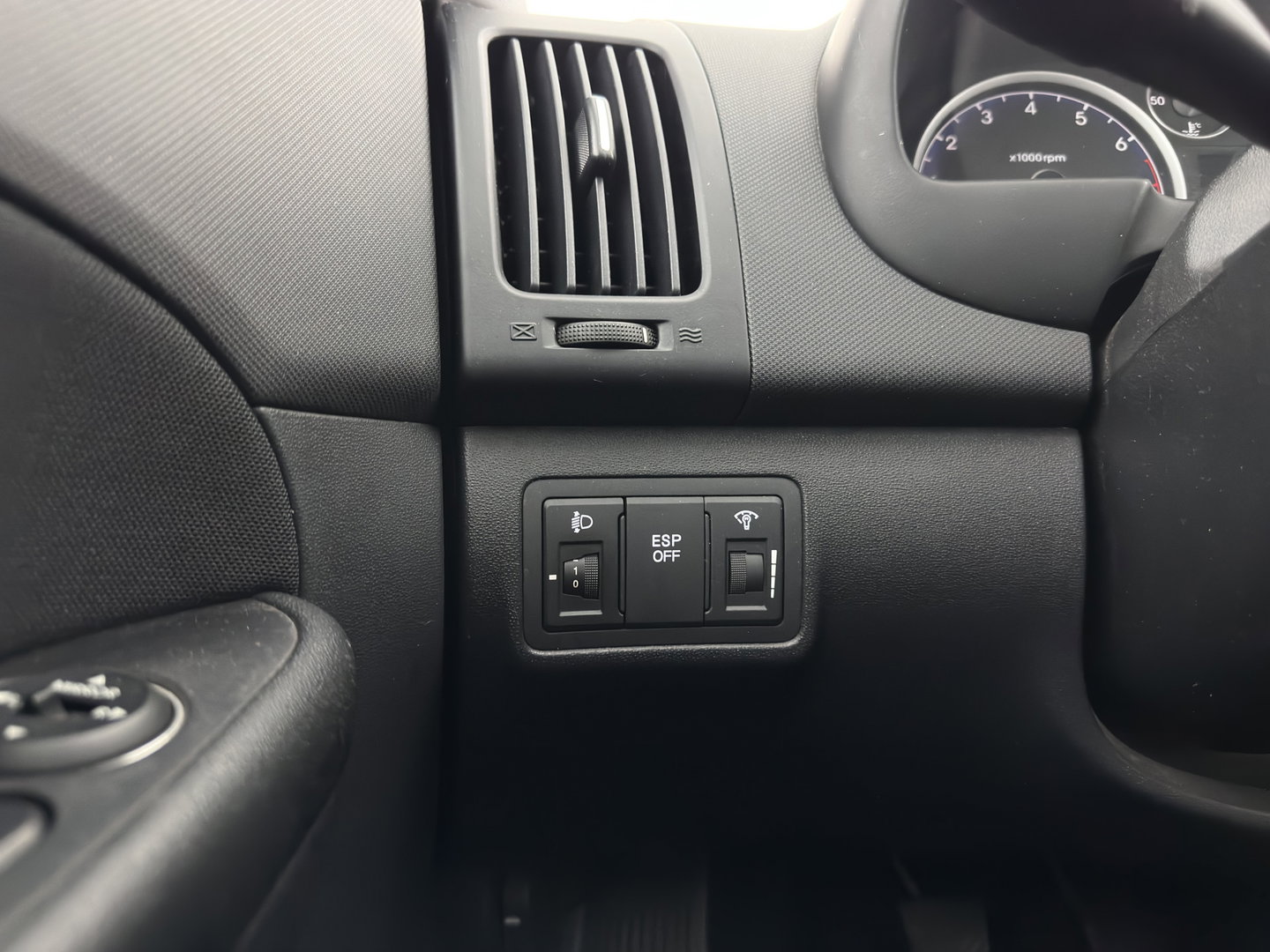 Hyundai I30 CW 1.6i Dynamic *AIRCO | COMFORT-SEATS | PDC | TOWBAR | 15''ALU*