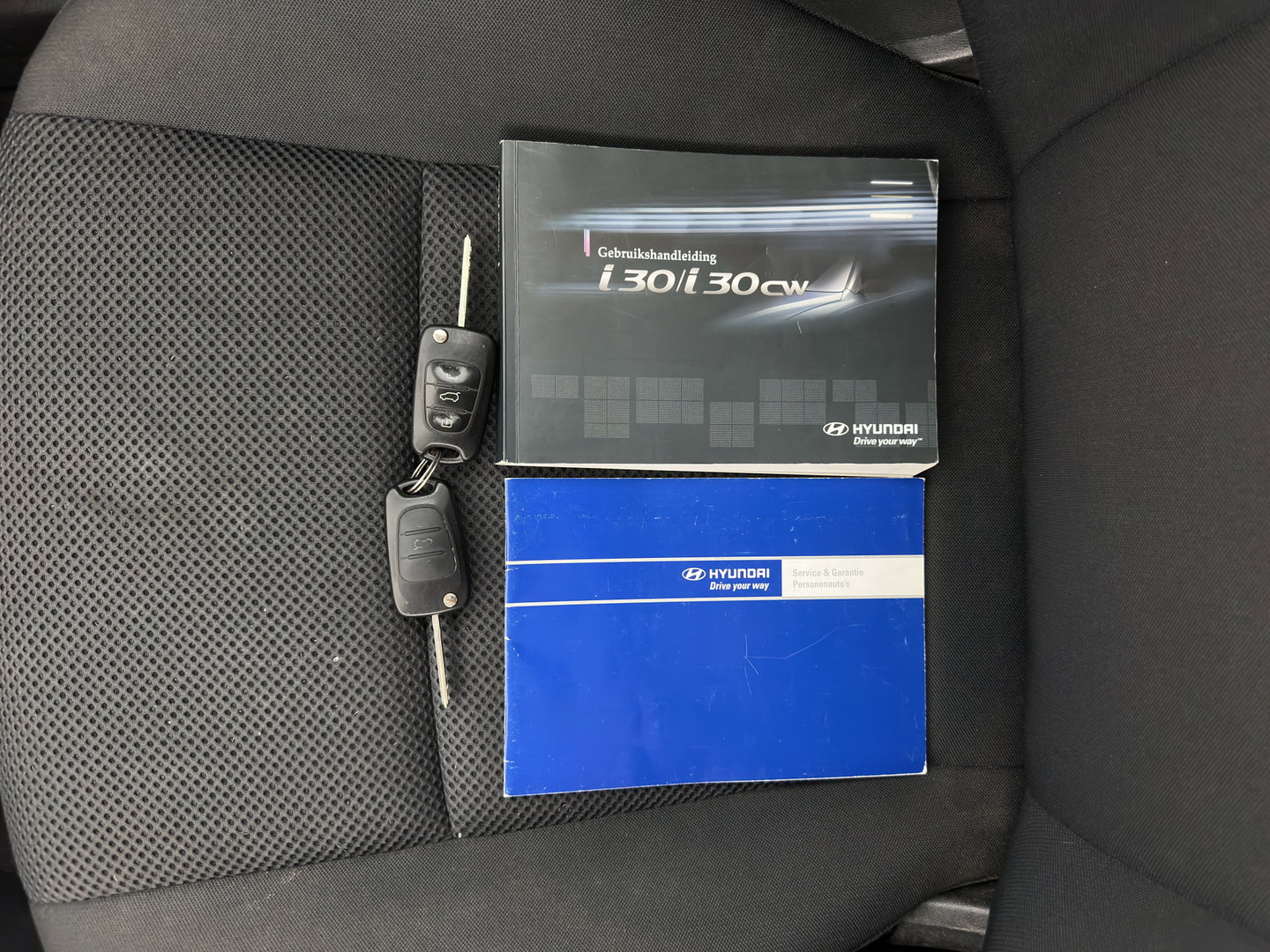 Hyundai I30 CW 1.6i Dynamic *AIRCO | COMFORT-SEATS | PDC | TOWBAR | 15''ALU*