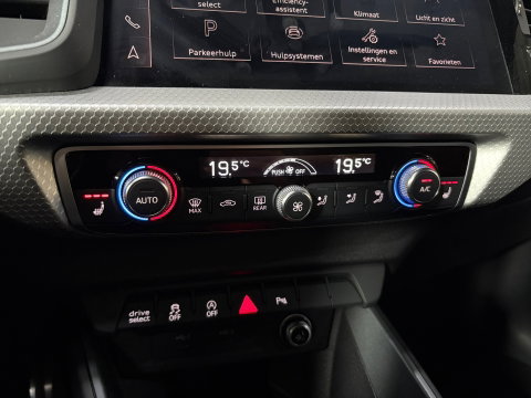 Audi A1 citycarver 30 TFSI epic S-Line, Automaat, Applecarplay
