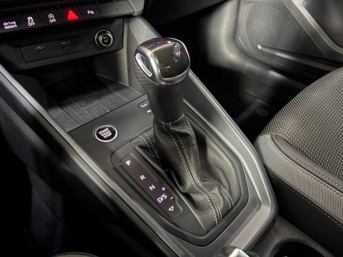 Audi A1 citycarver 30 TFSI epic S-Line, Automaat, Applecarplay