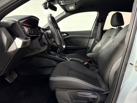 Audi A1 citycarver 30 TFSI epic S-Line, Automaat, Applecarplay