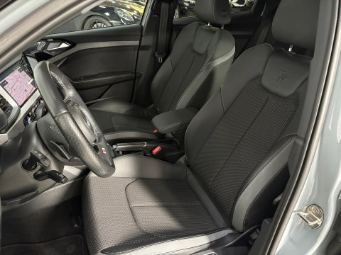 Audi A1 citycarver 30 TFSI epic S-Line, Automaat, Applecarplay