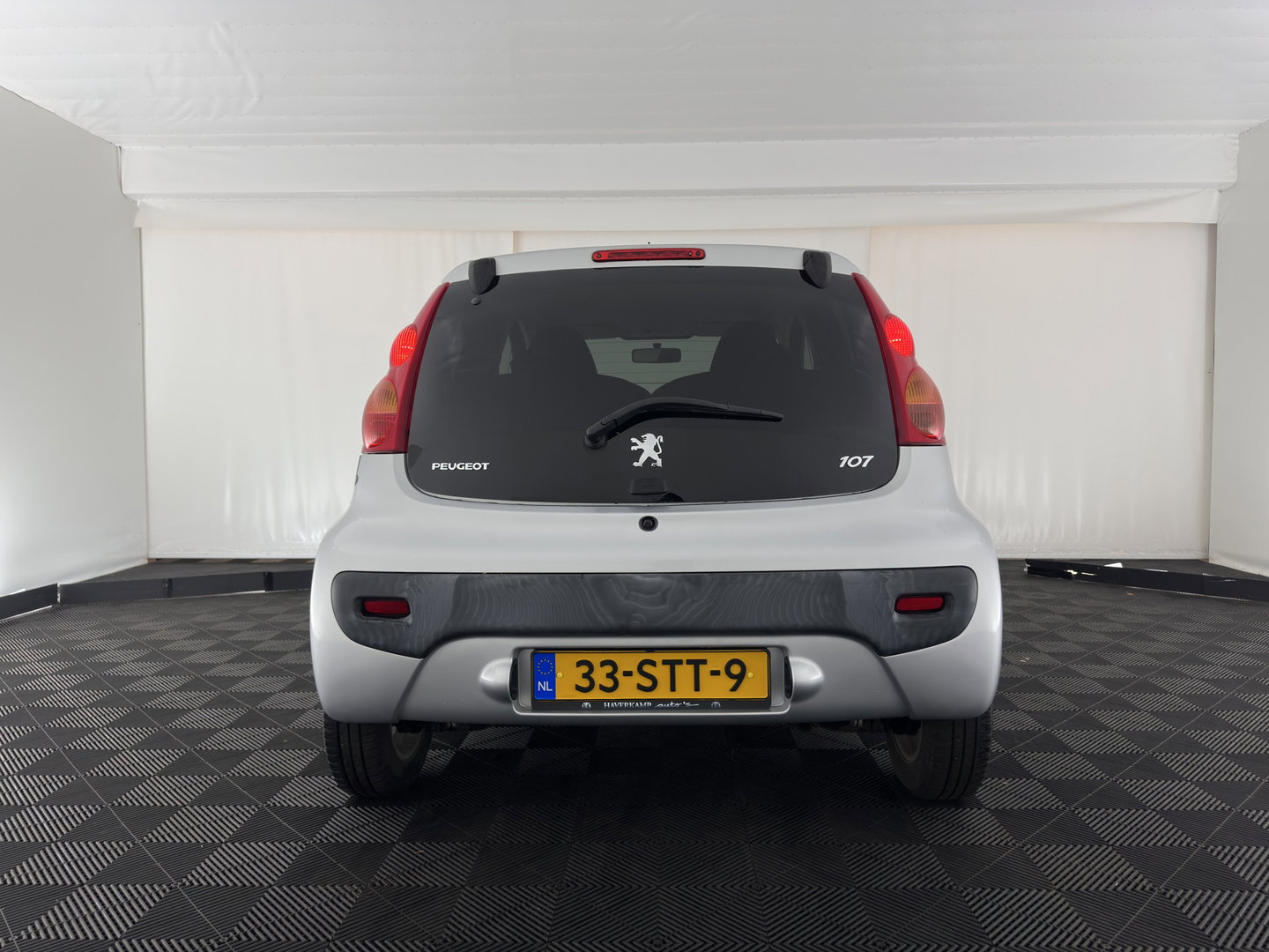 Peugeot 107 1.0-12V Black & Silver *AIRCO | COMFORT-SEATS | RADIO-CD | PRIVACY-GLASS | 14''ALU*