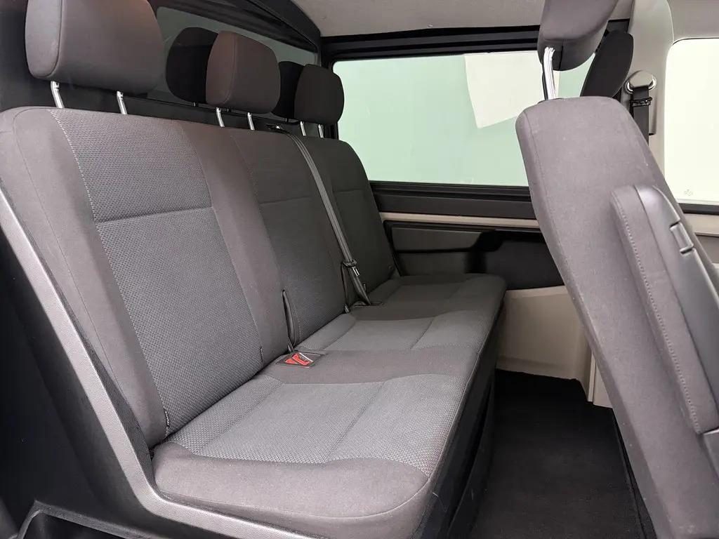 Volkswagen Transporter 2.0 TDI L2H1 DC Highline DSG CarPlay ACC