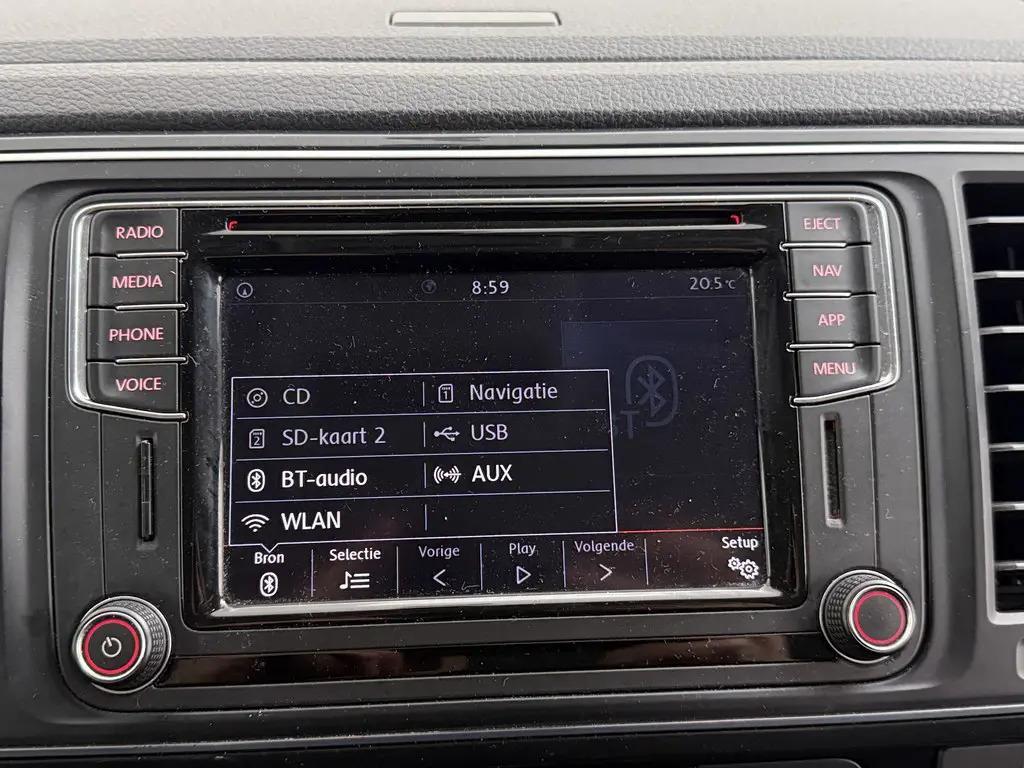 Volkswagen Transporter 2.0 TDI L2H1 DC Highline DSG CarPlay ACC