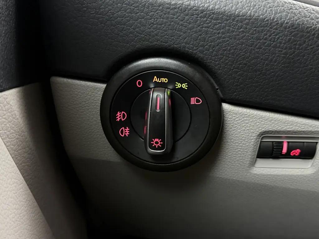 Volkswagen Transporter 2.0 TDI L2H1 DC Highline DSG CarPlay ACC