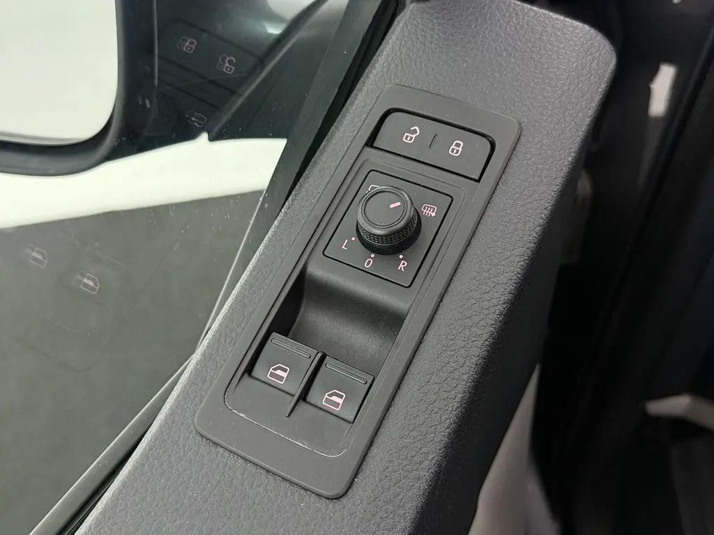 Volkswagen Transporter 2.0 TDI L2H1 DC Highline DSG CarPlay ACC