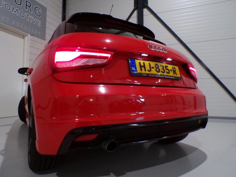 Audi A1 Sportback 1.0 TFSI S-Line "Origineel NL!" 2x S Line Xenon-LED Parkeersensoren Bose 18"Velgen Navigatie Bluetooth Cruise