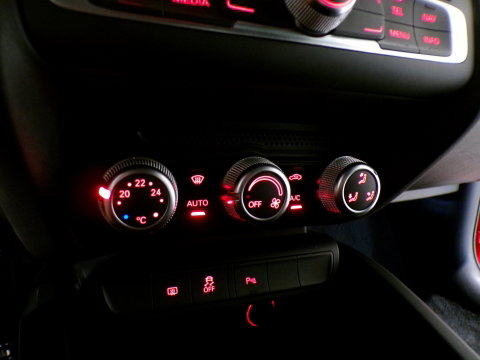 Audi A1 Sportback 1.0 TFSI S-Line "Origineel NL!" 2x S Line Xenon-LED Parkeersensoren Bose 18"Velgen Navigatie Bluetooth Cruise