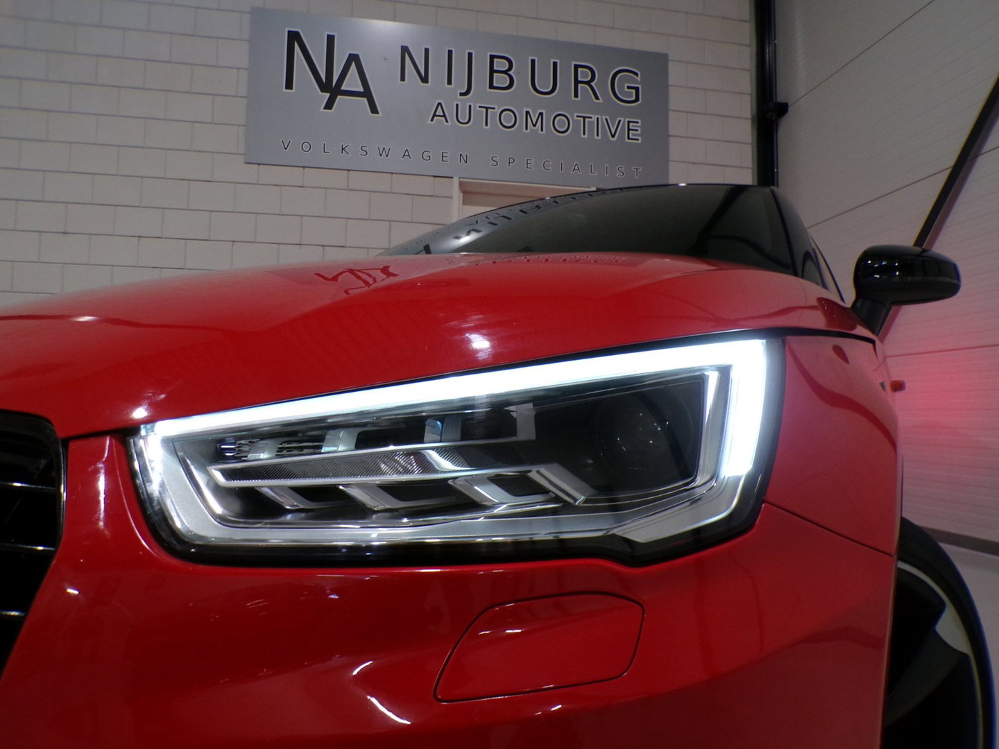 Audi A1 Sportback 1.0 TFSI S-Line "Origineel NL!" 2x S Line Xenon-LED Parkeersensoren Bose 18"Velgen Navigatie Bluetooth Cruise