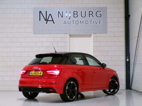 Audi A1 Sportback 1.0 TFSI S-Line "Origineel NL!" 2x S Line Xenon-LED Parkeersensoren Bose 18"Velgen Navigatie Bluetooth Cruise