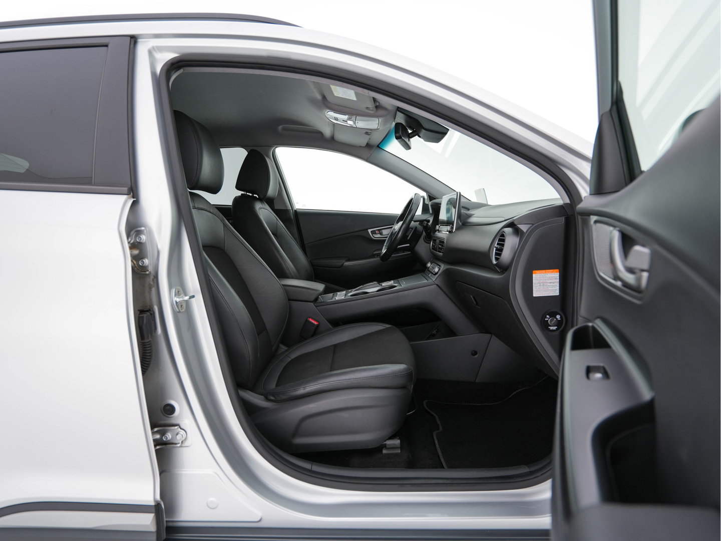 Hyundai KONA EV Fashion 64 kWh (3-Fase) {SOH-100%} (INCL-BTW)  Aut * HEATPUMP | NAVI-FULLMAP | LEATHER-FABRIC | KEYLESS | CAMERA | DAB | ECC | ADAPTIVE-CRUISE | LANE-ASSIST | HEATED-SEATS | PRIVACY-GLASS | HEAD-UP | SHIFTPADDLES | 17"ALU*