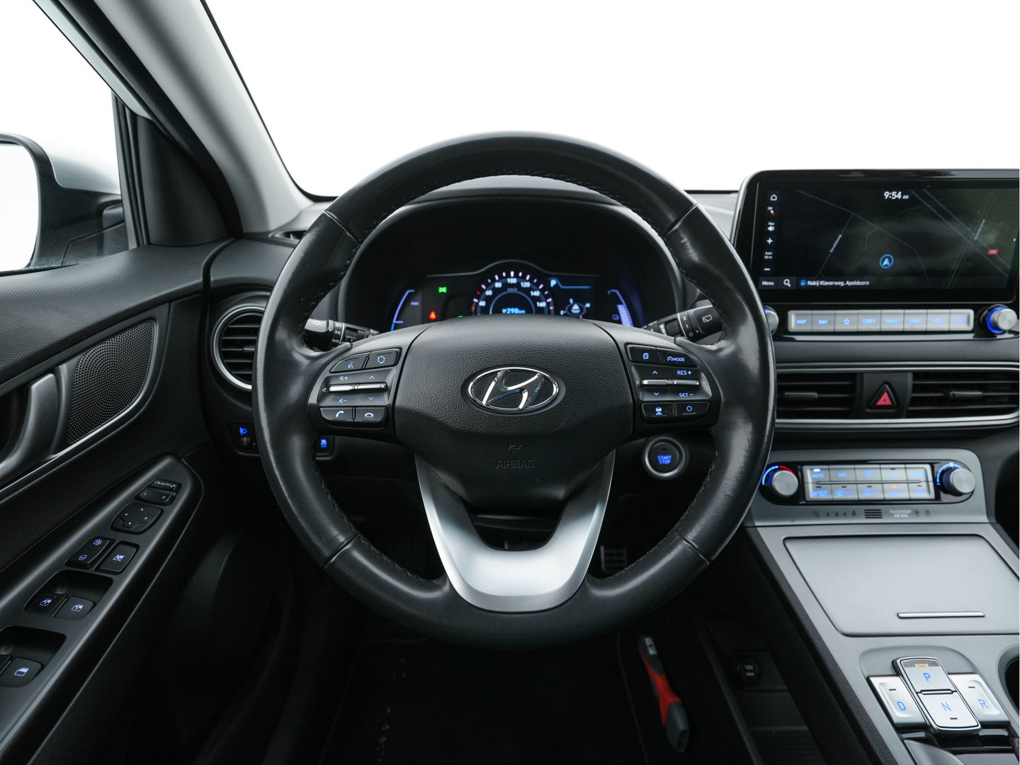 Hyundai KONA EV Fashion 64 kWh (3-Fase) {SOH-100%} (INCL-BTW)  Aut * HEATPUMP | NAVI-FULLMAP | LEATHER-FABRIC | KEYLESS | CAMERA | DAB | ECC | ADAPTIVE-CRUISE | LANE-ASSIST | HEATED-SEATS | PRIVACY-GLASS | HEAD-UP | SHIFTPADDLES | 17"ALU*